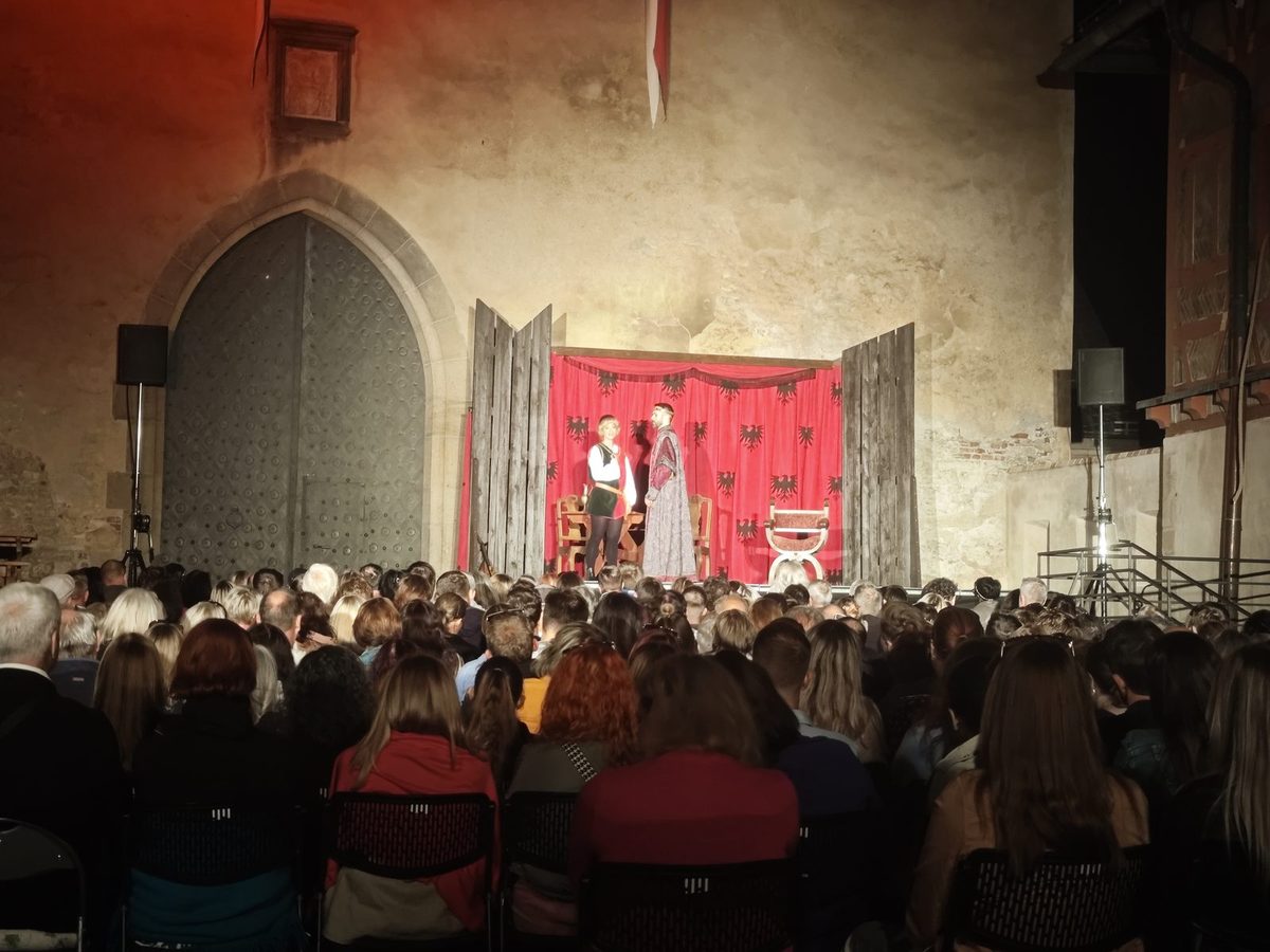 Muzikál Noc na Karlštejně na hradě Karlštejn